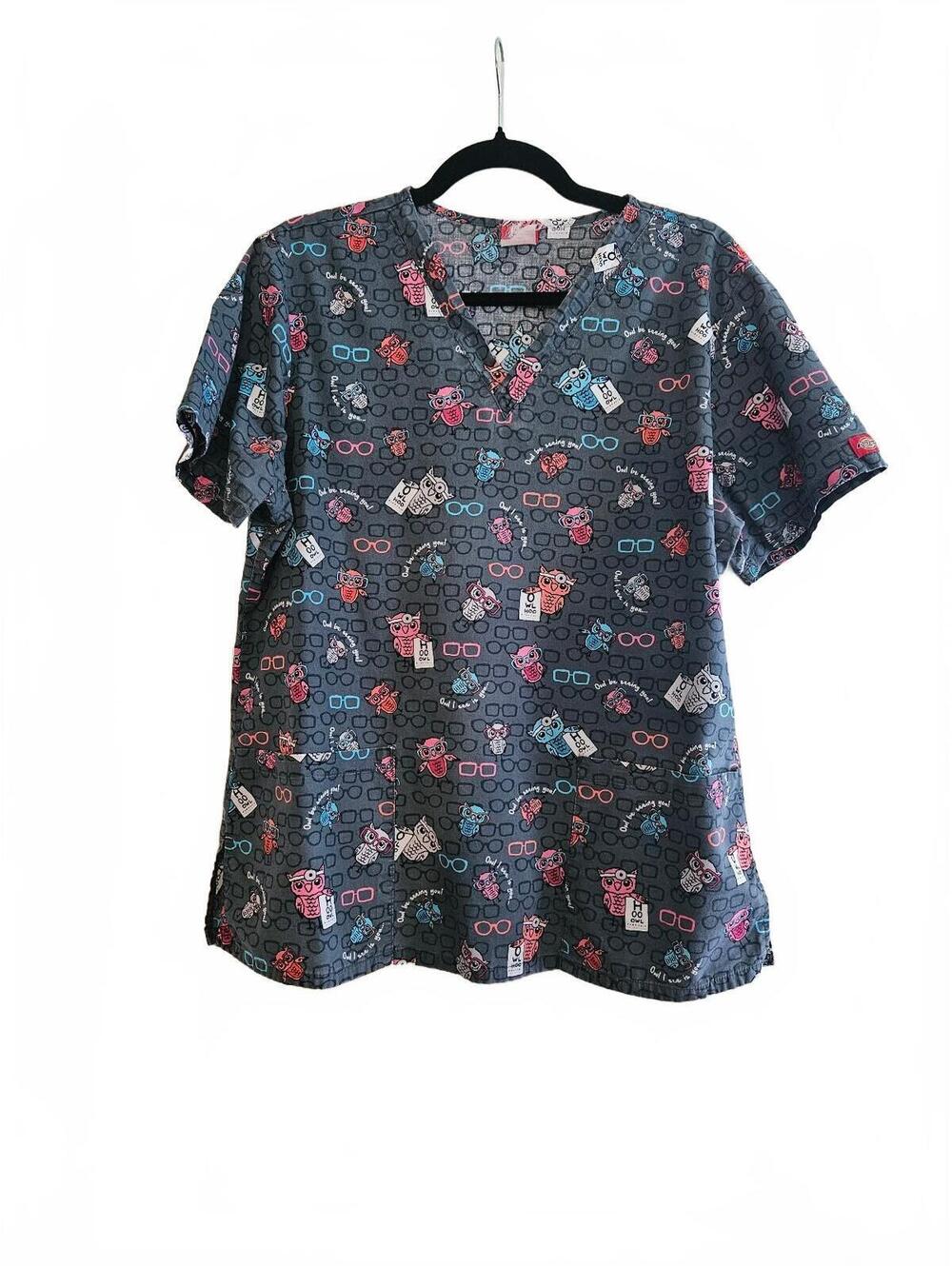 Dickies Women's "Owl Be Seeing You" Everyday Scrub Top Size Small-Workwear Ready